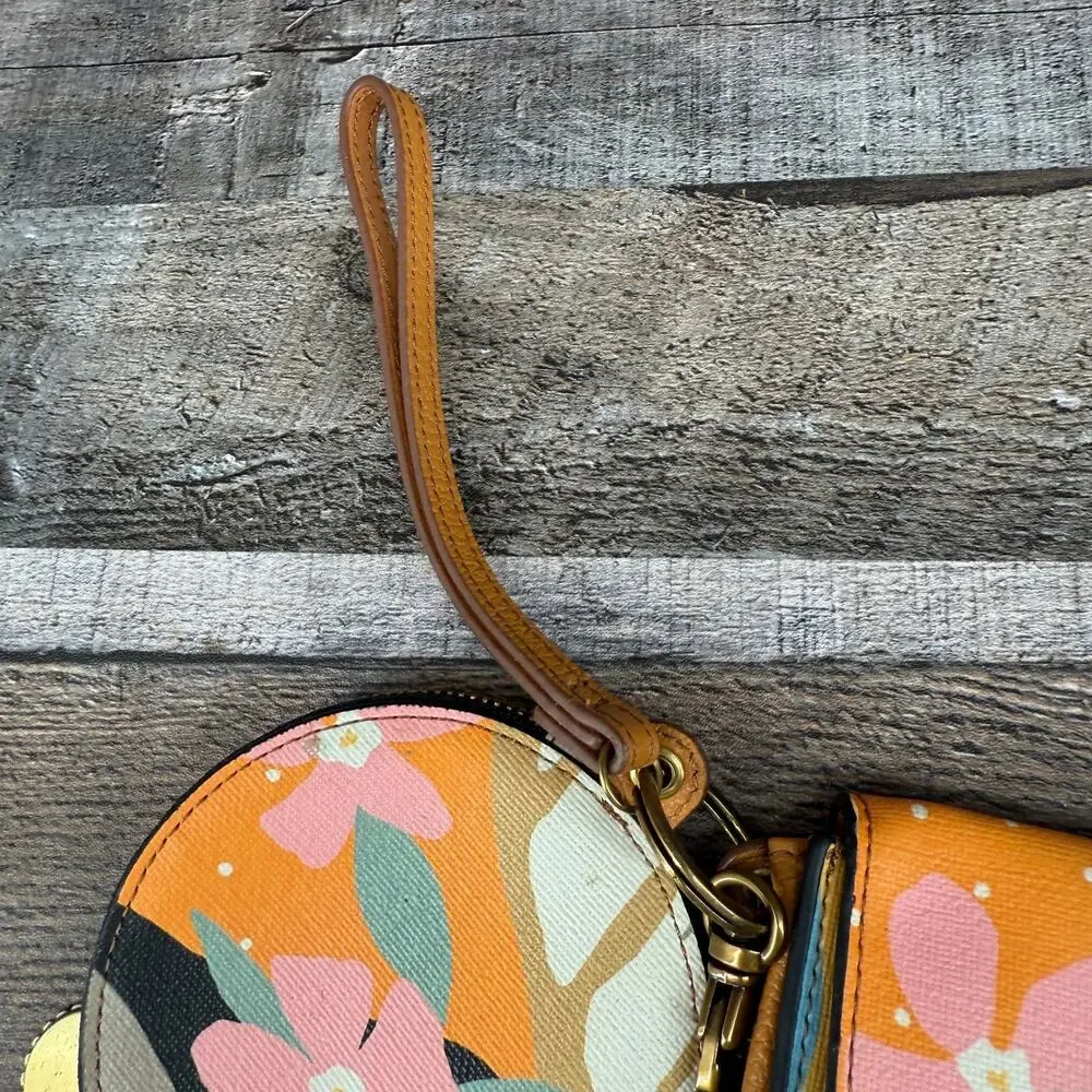 Fossil Rio 3-In-1 Wristlet Accessory Set - Picture 5 of 14